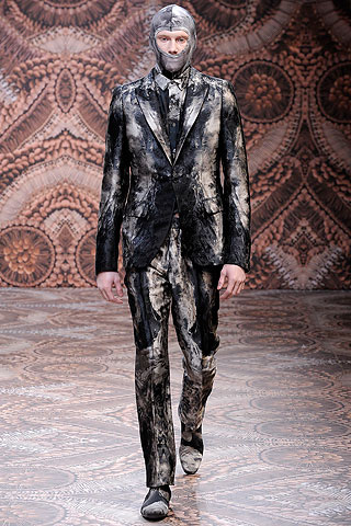 Alexander McQueen / - 2010-2011